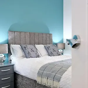 5* Luxury 1 Bedroom In Centre Apartment